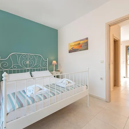 Renata's 아파트 *