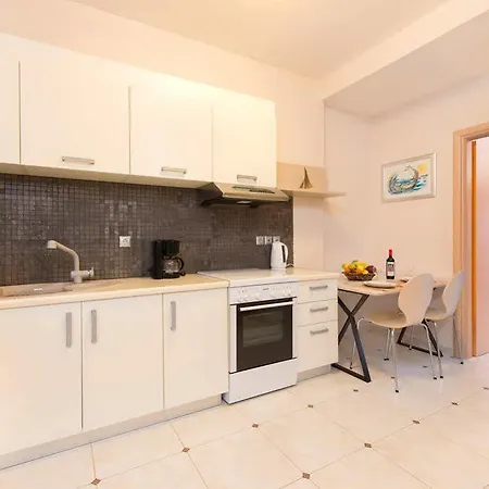 Renata's Апартаменты